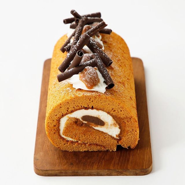 大阪調理製菓専門学校ｅｃｏｌｅ　ＵＭＥＤＡ 【製菓】キャラメルロールケーキ1