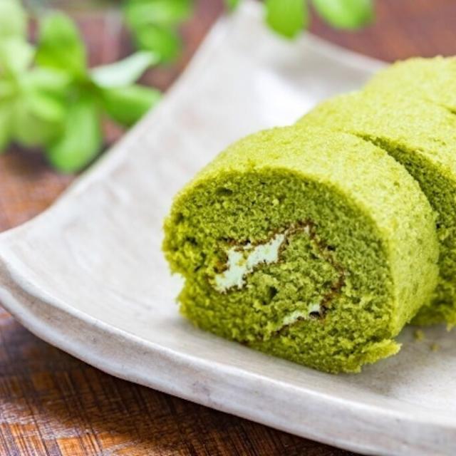 札幌観光ブライダル・製菓専門学校 【製菓学科】抹茶のロールケーキ1