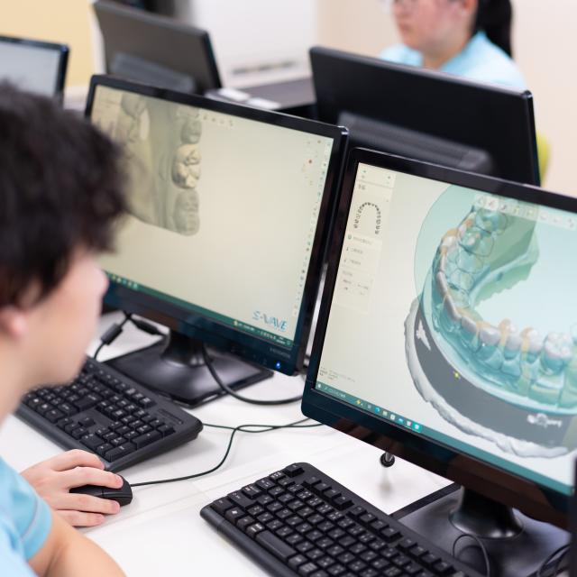 札幌歯科学院専門学校 ３Dプリンターを使ってどうやって入れ歯をつくるの？3