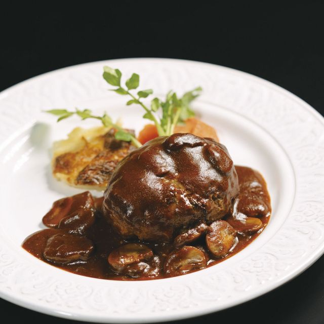 辻調理師専門学校 西洋料理「ハンバーグ」1