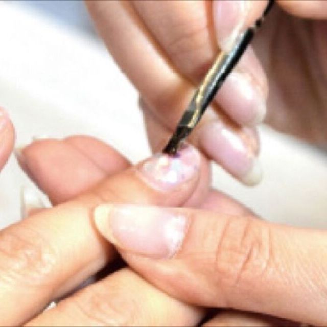 名古屋ビューティー専門学校 ポンポンネイルに挑戦！！1