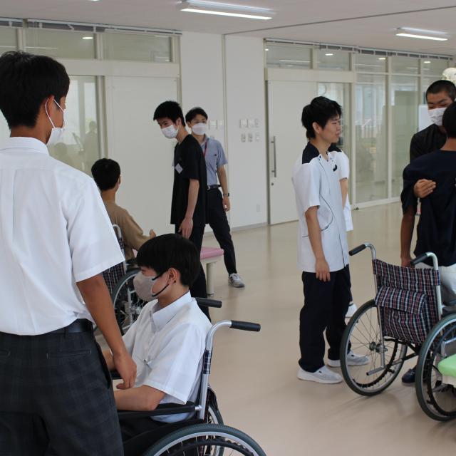 富山リハビリテーション医療福祉大学校 【介護福祉科】７月２６日（土）福祉は身近なところにある？！1