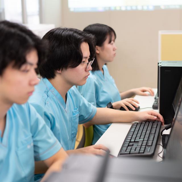 札幌歯科学院専門学校 ３Dプリンターを使ってどうやって入れ歯をつくるの？2