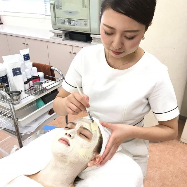 足利デザイン・ビューティ専門学校 トータルビューティ科:極上エステでお姫様気分!1