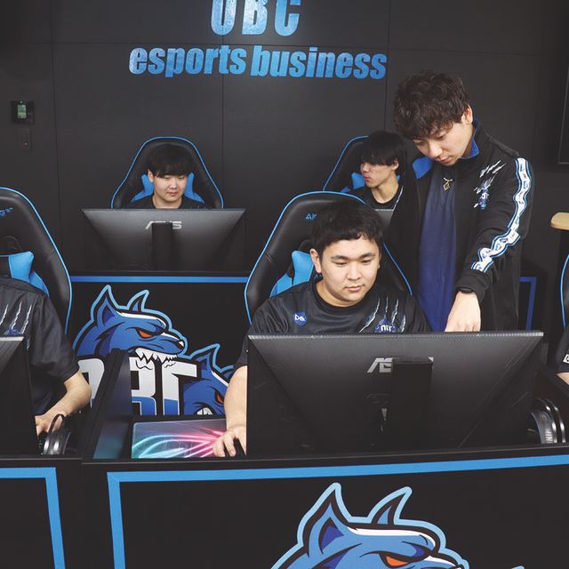 専門学校岡山ビジネスカレッジ ｅスポーツビジネス学科｜ｅスポーツ、動画編集、ビジネスも学ぶ2