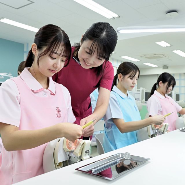 大阪歯科衛生学院専門学校 スペシャル体験学習（歯科衛生士）1