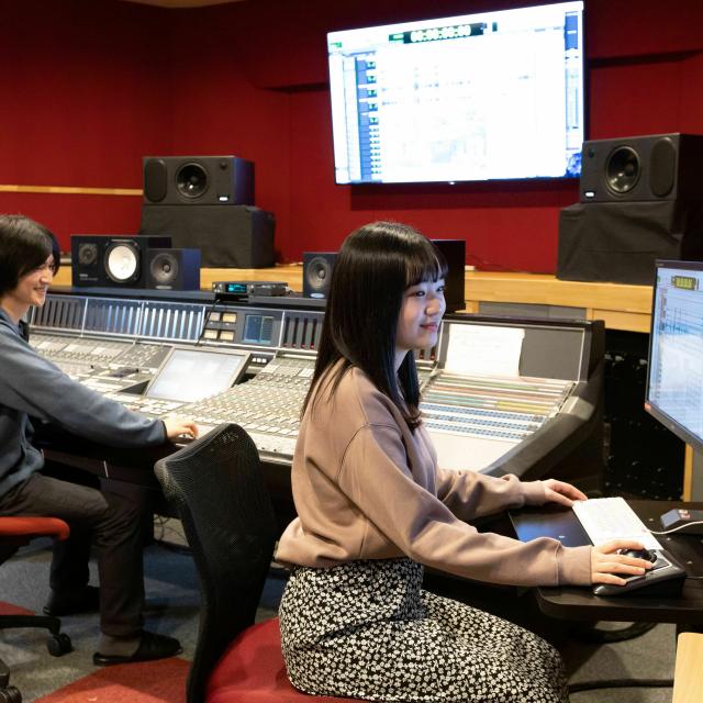 東放学園音響専門学校 音響技術科の体験入学「映像に音楽や効果音をつけてみよう!」1