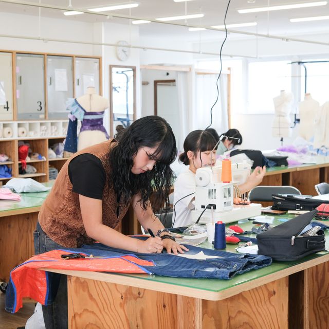 足利デザイン・ビューティ専門学校 ファッションデザイン科：立体裁断体験♪服の設計士を体験！4