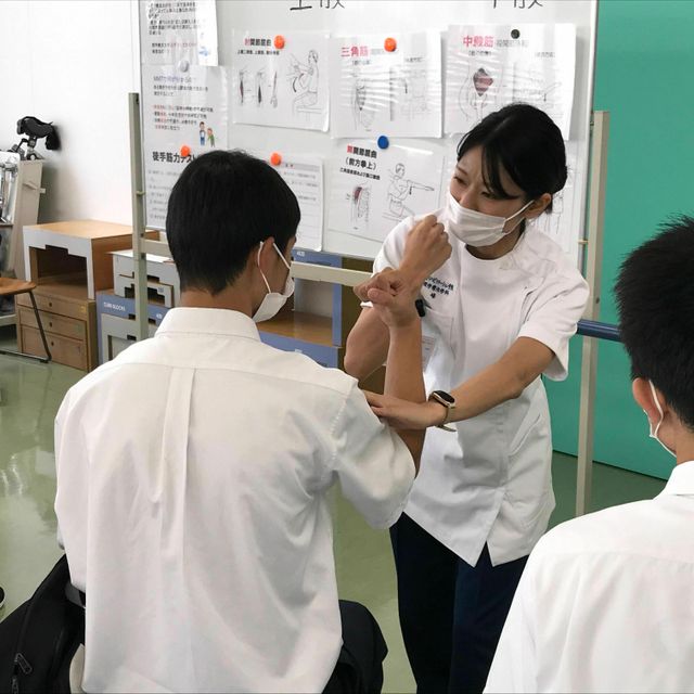 宮崎リハビリテーション学院 理学療法体験（評価ブース）：理学療法評価や機器での評価を体験1