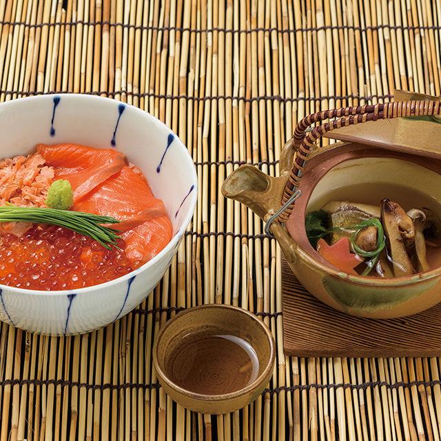 織田調理師専門学校 【10月】鮭とイクラの親子丼&松茸の土瓶蒸し1