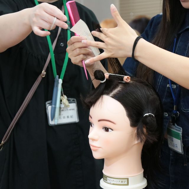 ＹＩＣ京都ビューティ専門学校 流さないトリートメント手作り体験＆ワインディング体験1