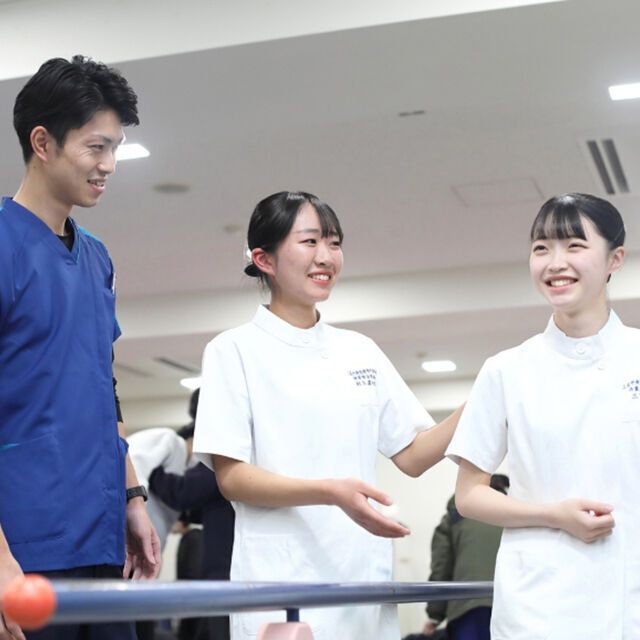 上尾中央医療専門学校 【作業・理学】先輩と気軽に交流！不安や疑問を直接聞ける♪1