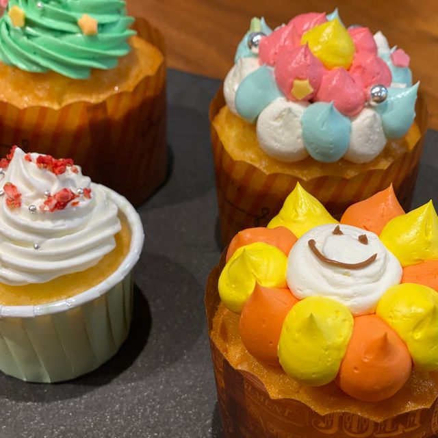 札幌ベルエポック製菓調理専門学校 【肉フェス＆スイーツビュッフェ☆彡DAY】カップケーキ2