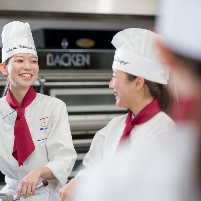 名古屋製菓専門学校 『フルーツのタルト』名古屋製菓／洋菓子技術マスター科2