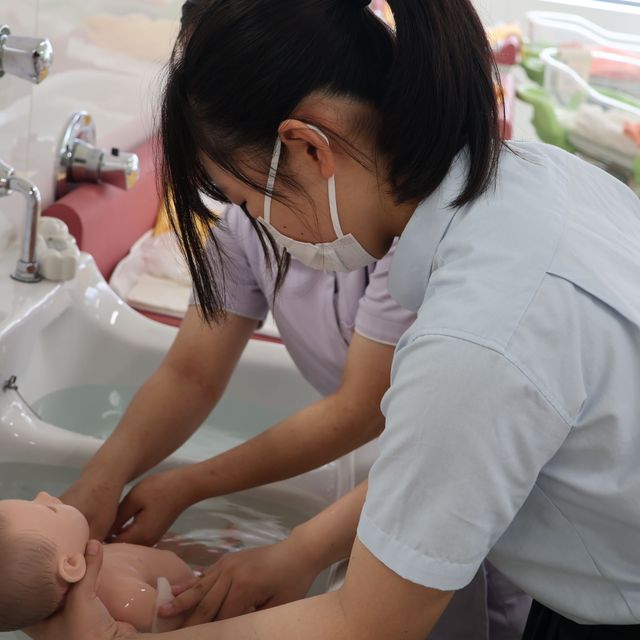 獨協医科大学附属看護専門学校三郷校 ★在校生と看護体験しよう★R８年度オープンキャンパス★3