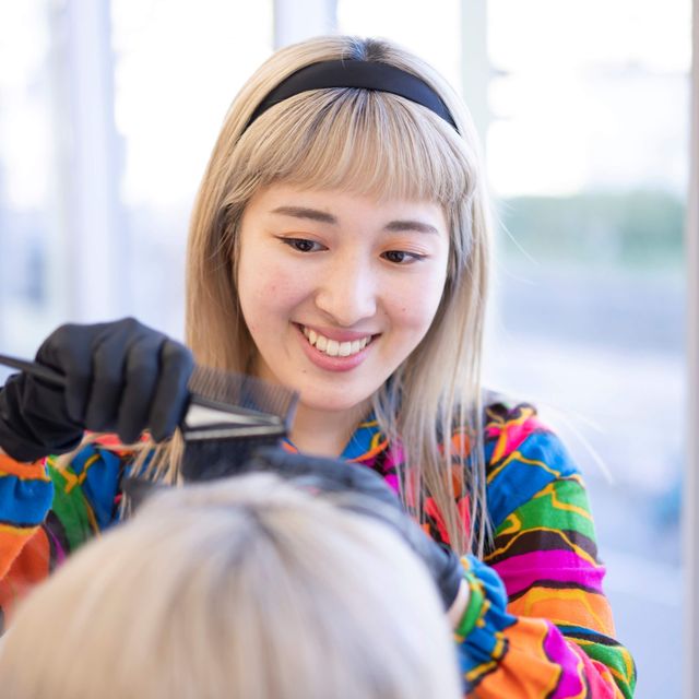 大村美容ファッション専門学校 体験A　トレンドヘアカラー1