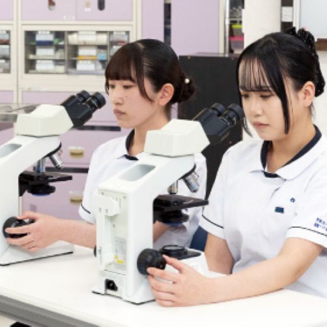 国際ペット総合専門学校 動物看護師学科　動物の血液検査に挑戦　臨床検査体験3