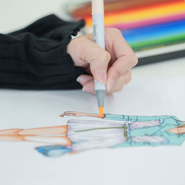 大村美容ファッション専門学校 体験C　デザイン画1