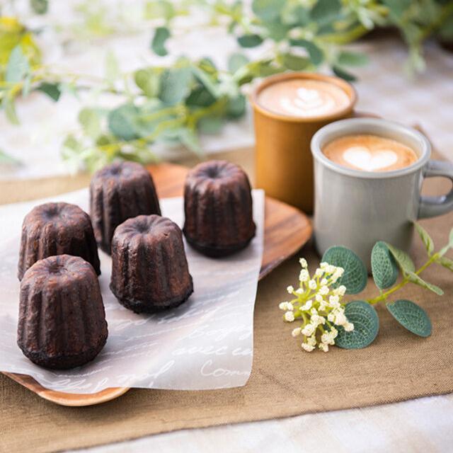 東京ベルエポック製菓調理専門学校 ▼カフェ体験：カヌレ＆ラテアート1