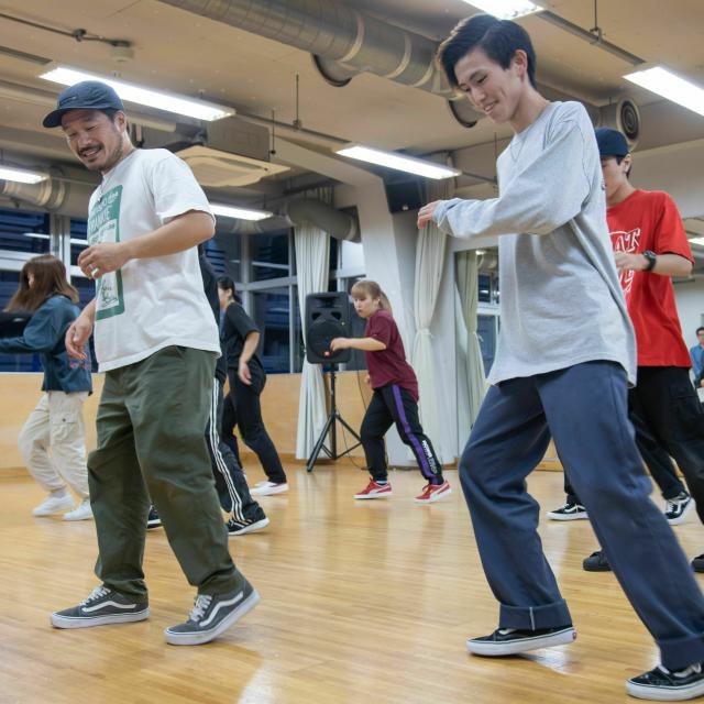 専門学校東京アナウンス学院 ダンスパフォーマンス科の体験入学「ダンスレッスンを体験」1