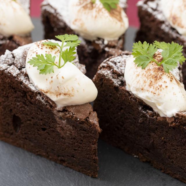 札幌観光ブライダル・製菓専門学校 【製菓学科】ガトーショコラ1