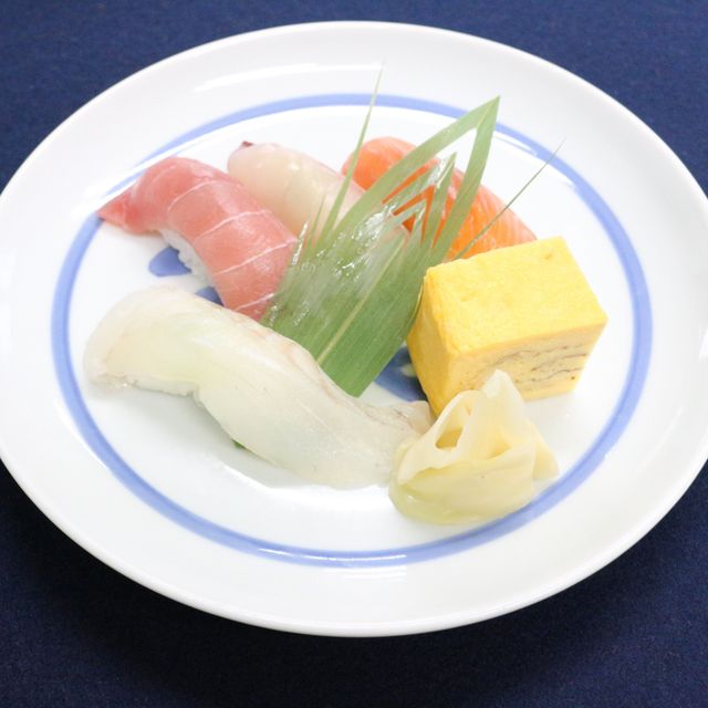 華調理製菓専門学校 体験実習付きオープンキャンパス～自分で握る、豪華握りずし他1